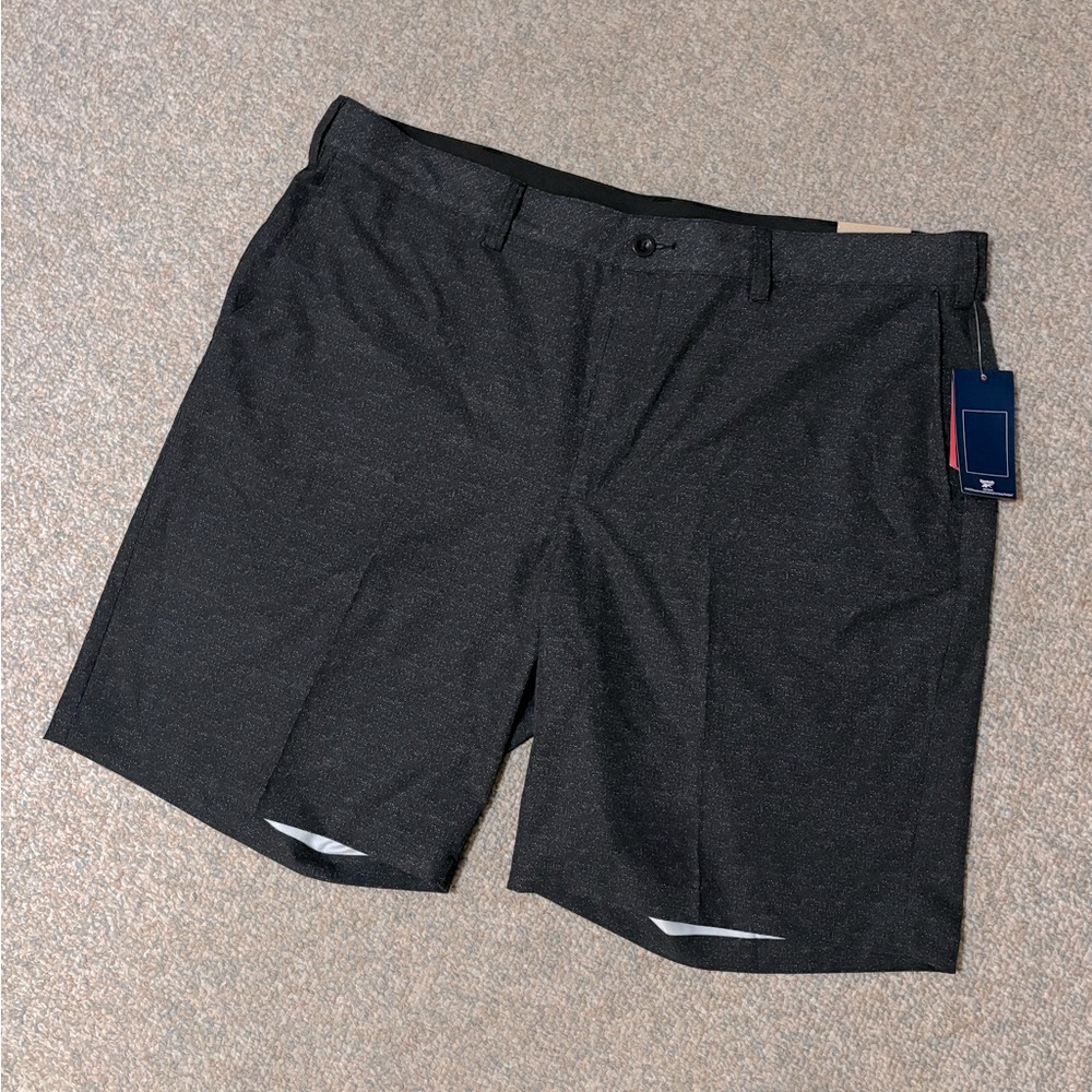 Men’s Reebok Golf Shorts Size 46